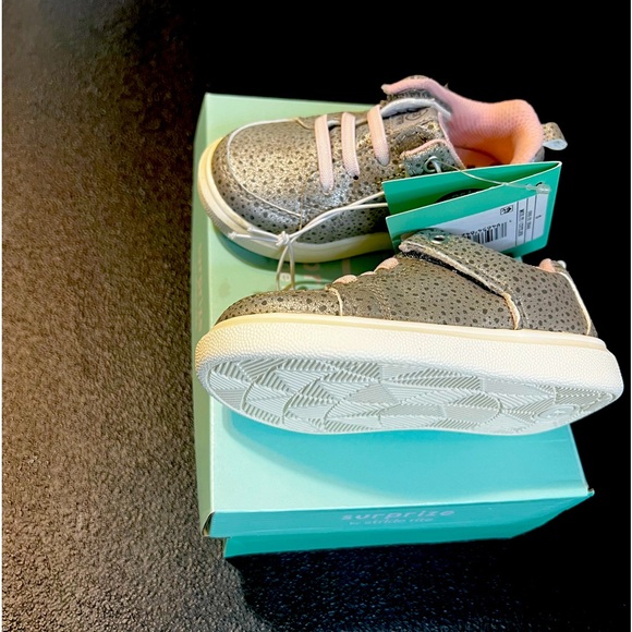 Surpize by Stride Rite, Cutler, Girl’s Toddler Sneakers 5M - Picture 2 of 4